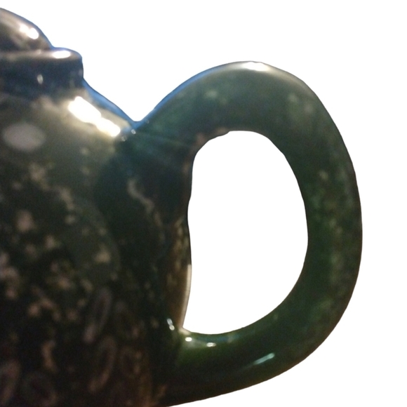 Cabin in the Woods Winter Teapot Spongeware Green & White Chance Hold Ceramic - Picture 6 of 11